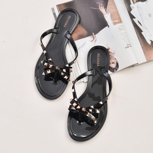 SS2402Black